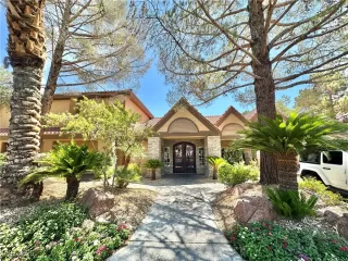 Photo #1: 2706826 Listing 