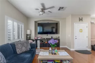 Photo #2: 2706832 Listing