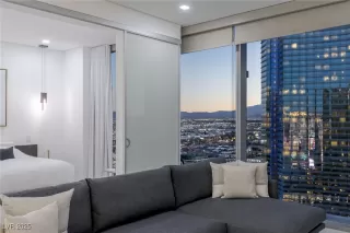 Photo #1: 2706861 Listing 