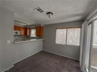 Photo #6: 2706867 Listing 