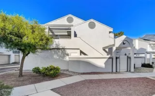 Photo #4: 2706871 Listing 