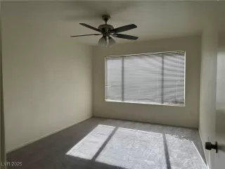 Photo #4: 2706963 Listing