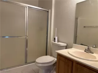 Photo #6: 2706963 Listing