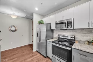 Photo #4: 2706968 Listing 