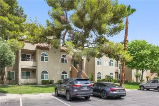 Photo #1: 2706982 Listing 