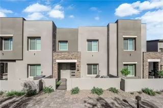 Photo #1: 2706996 Listing 