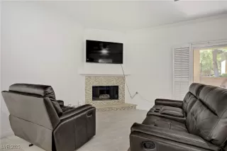 Photo #4: 2707045 Listing