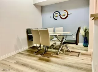 Photo #2: 2707068 Listing 