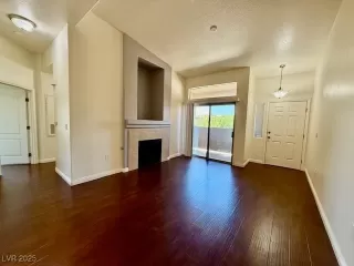 Photo #2: 2707078 Listing