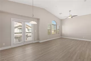 Photo #5: 2707085 Listing 