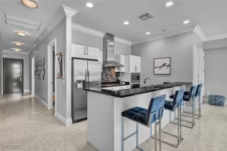 Photo #1: 2707126 Listing 