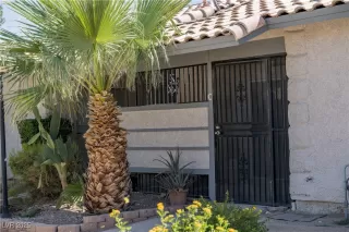 Photo #2: 2707166 Listing 