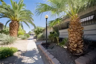 Photo #4: 2707166 Listing 