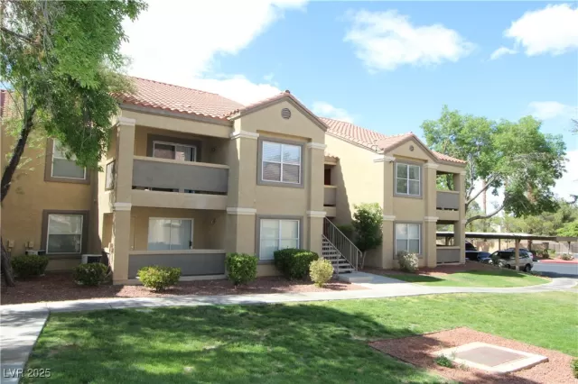 MLS: 2707170 Condo For Sale