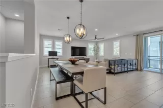 Photo #2: 2707182 Listing