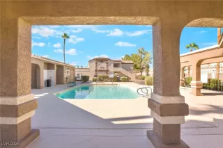 Photo #2: 2707199 Listing 