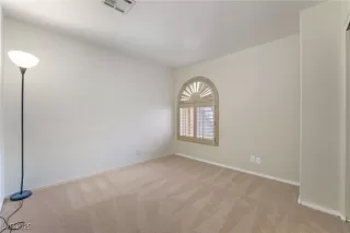 Photo #5: 2707199 Listing 