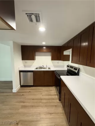 Photo #1: 2707226 Listing 