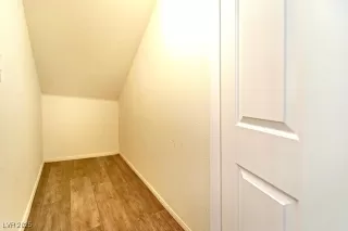 Photo #3: 2707238 Listing