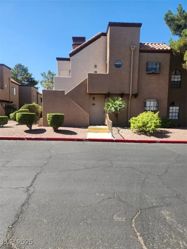 MLS: 2707241 Condo For Sale