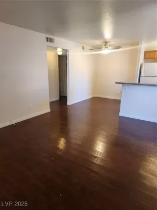 Photo #2: 2707241 Listing 