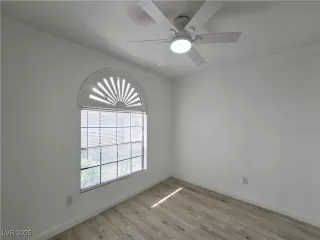 Photo #5: 2707256 Listing 