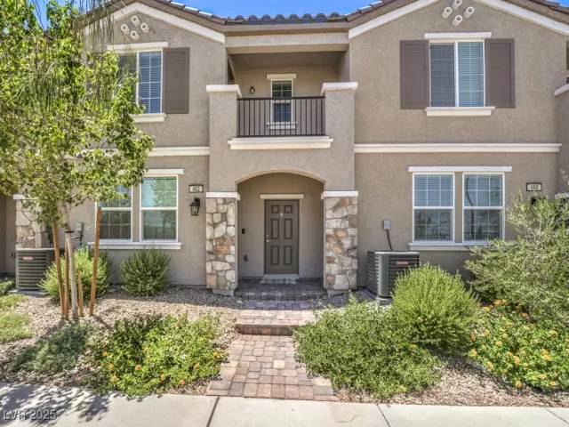 MLS: 2707278 Condo For Sale