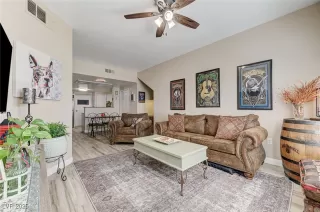 Photo #4: 2707286 Listing 