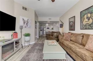 Photo #5: 2707286 Listing 