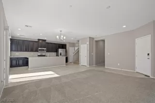 Photo #2: 2707322 Listing 