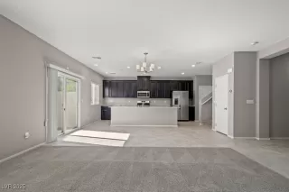 Photo #5: 2707322 Listing 