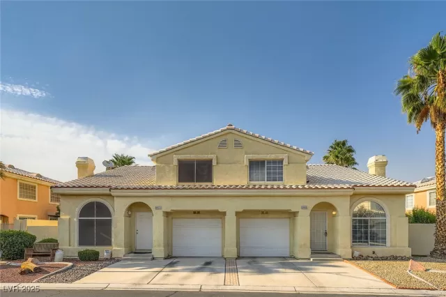 MLS: 2707325 Condo For Sale