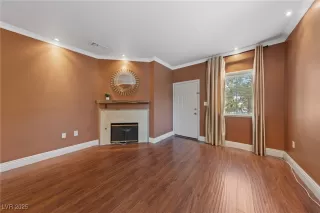 Photo #4: 2707327 Listing