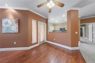 Photo #5: 2707327 Listing