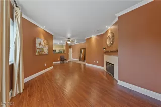 Photo #6: 2707327 Listing