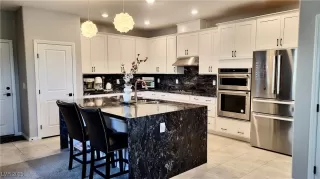 Photo #3: 2707340 Listing 