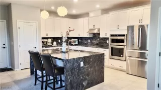 Photo #4: 2707340 Listing 