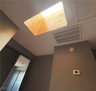 Photo #5: 2707349 Listing 