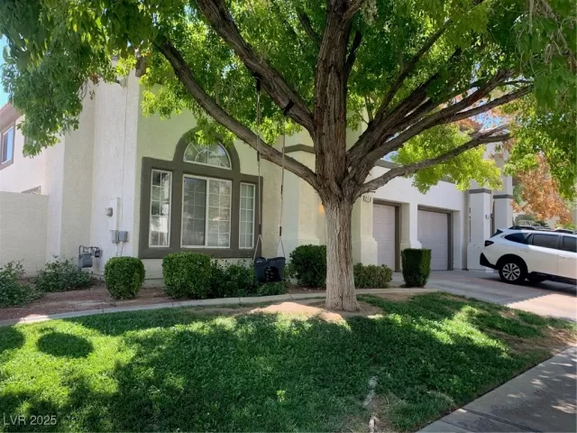 MLS: 2707360 Condo For Sale