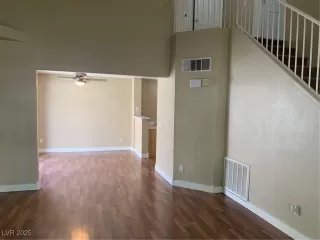 Photo #3: 2707360 Listing 