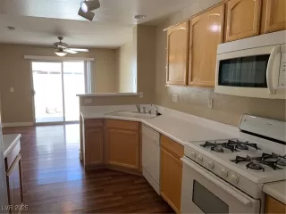 Photo #6: 2707360 Listing 