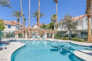 Photo #1: 2707363 Listing