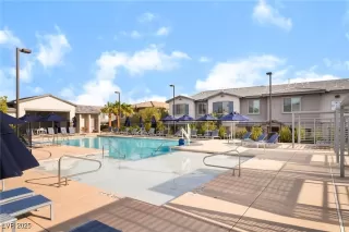 Photo #3: 2707372 Listing 