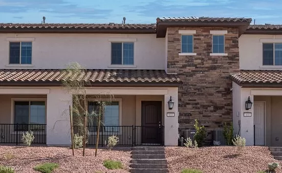 MLS: 2707385 Condo For Sale