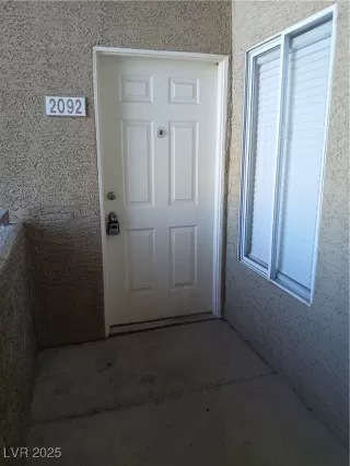 Photo #2: 2707417 Listing 