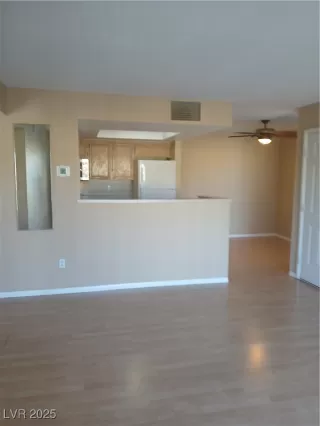 Photo #4: 2707417 Listing 