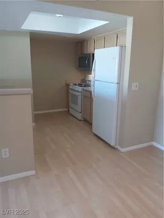 Photo #6: 2707417 Listing 