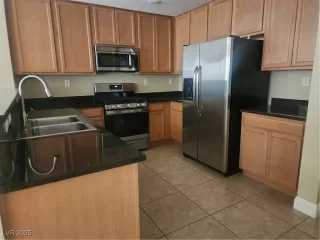 Photo #1: 2707455 Listing 