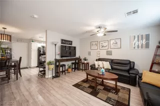 Photo #5: 2707492 Listing