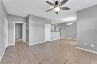 Photo #4: 2707497 Listing 